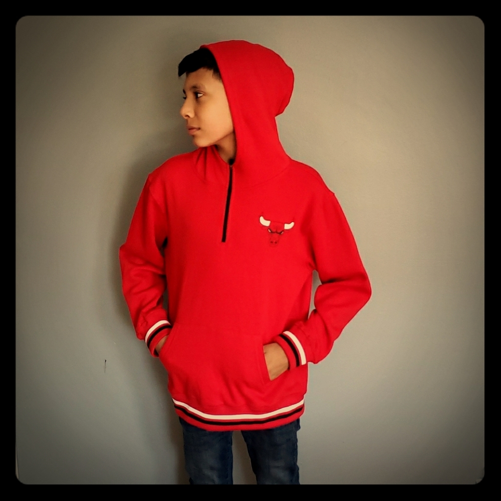 Boys Bulls sweater